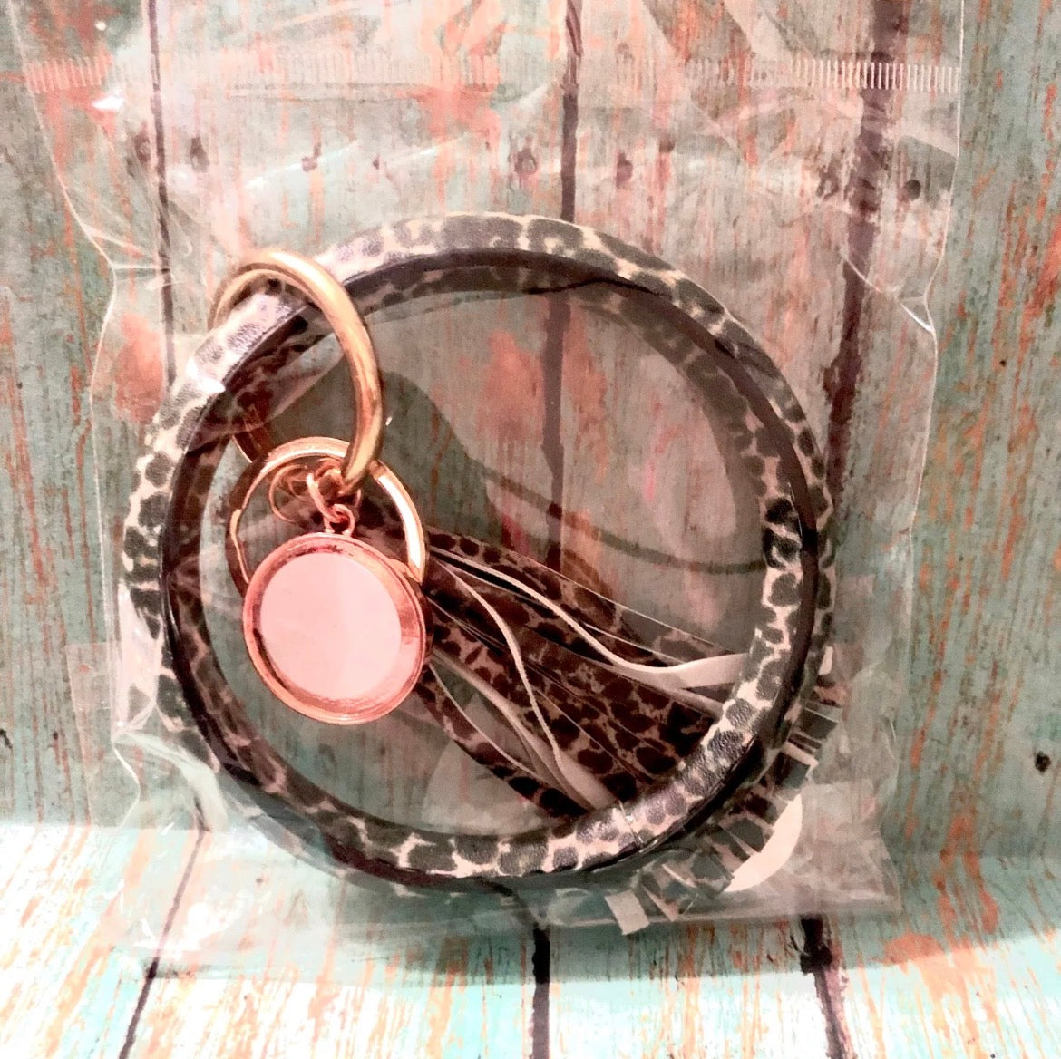 Keychain bracelets